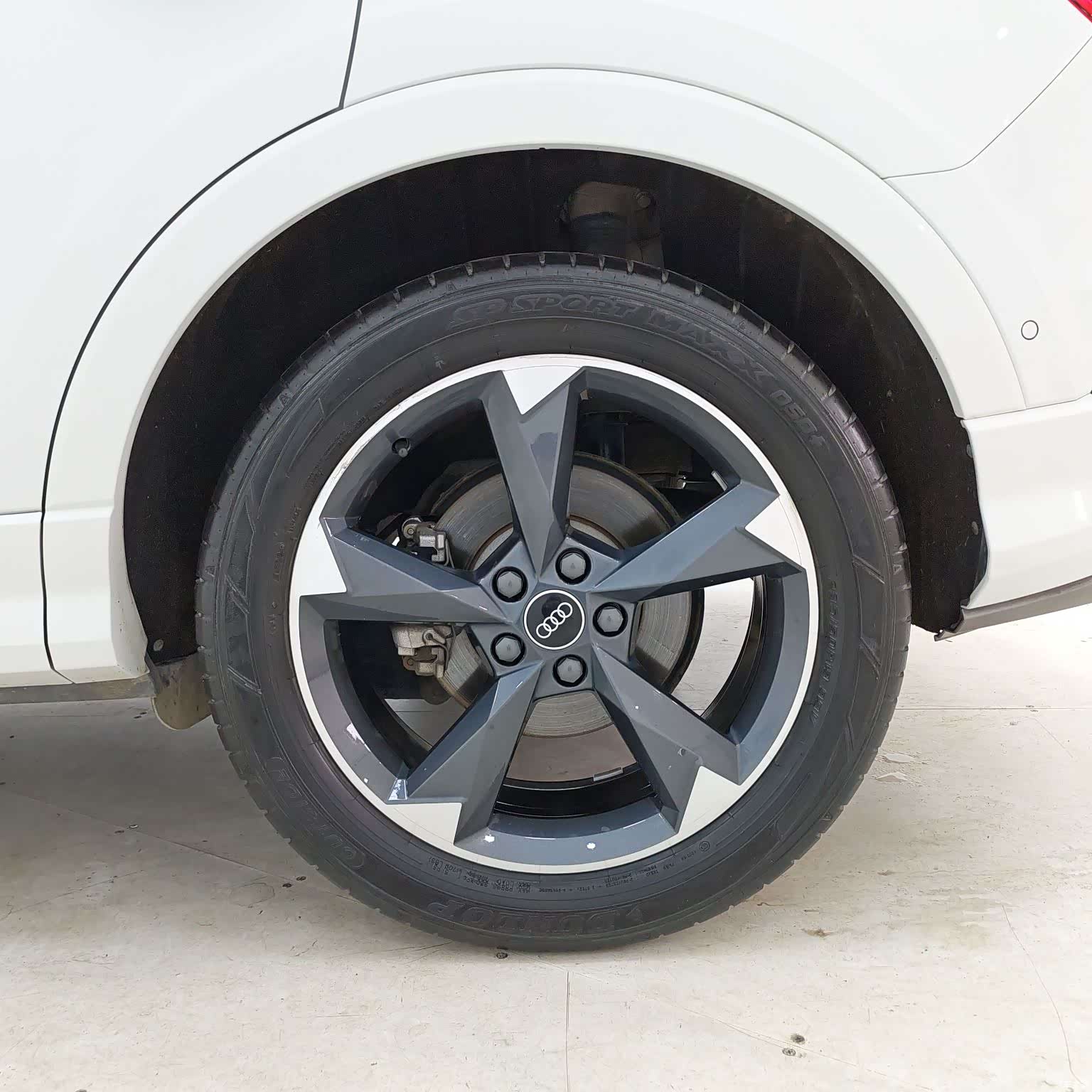 Audi Q3, 2023 13