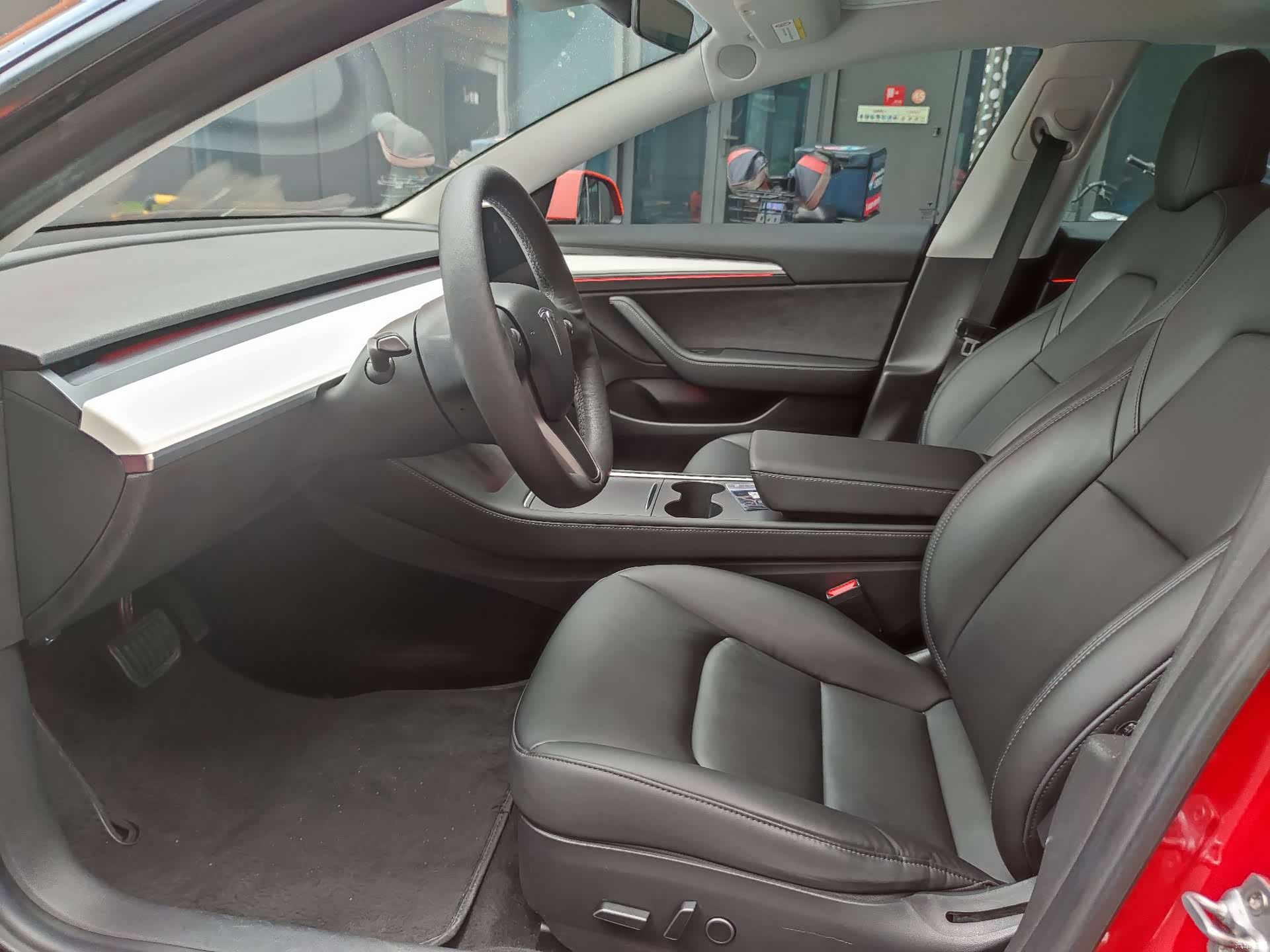 Tesla Model 3, 2021 4