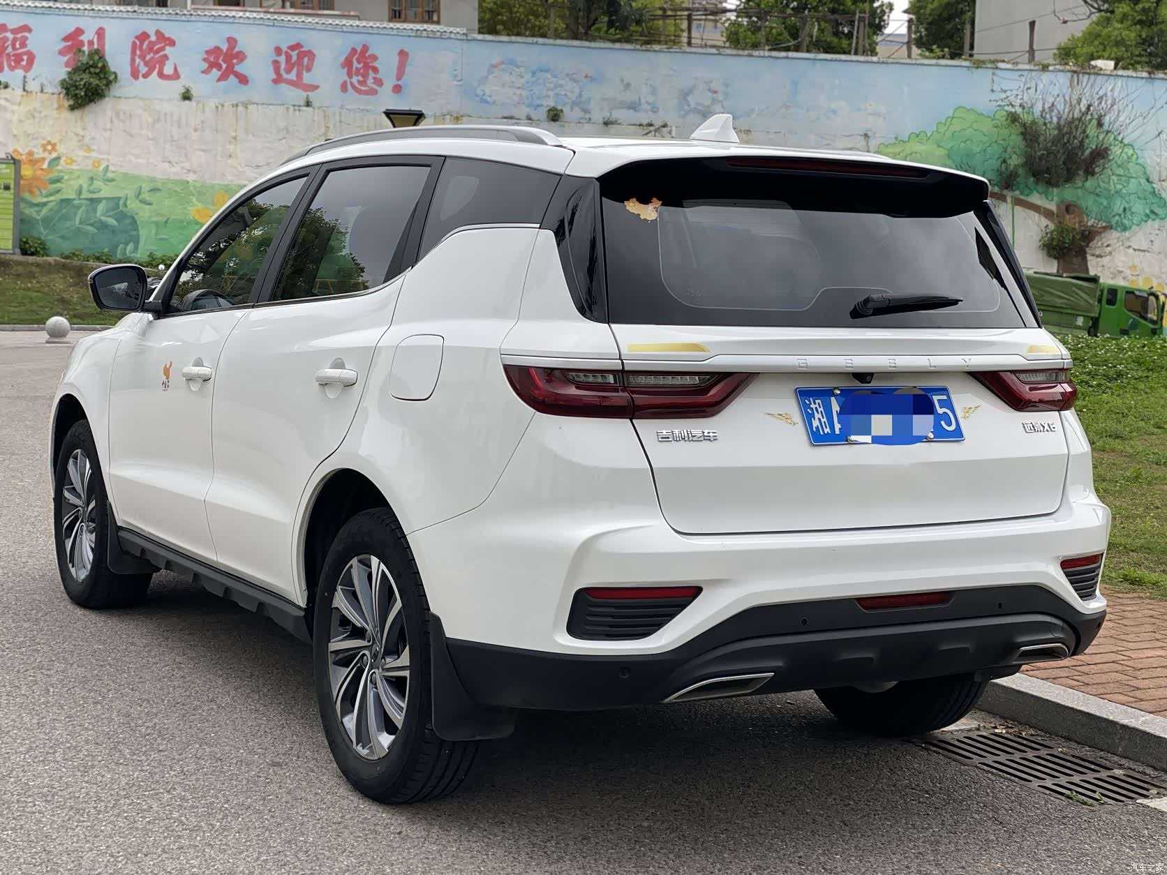 Geely X6, 2021 все фото