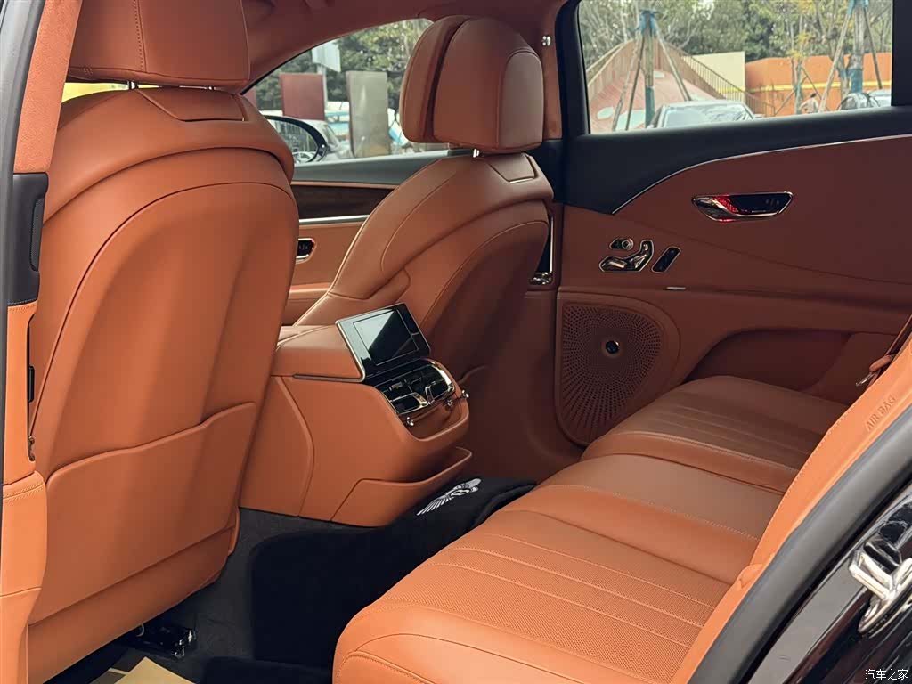 Bentley Flying Spur, 2021 8
