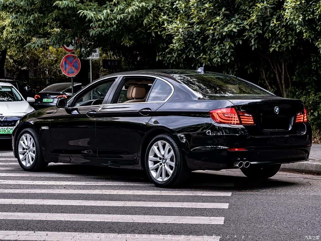 BMW 5 Series, 2013 11
