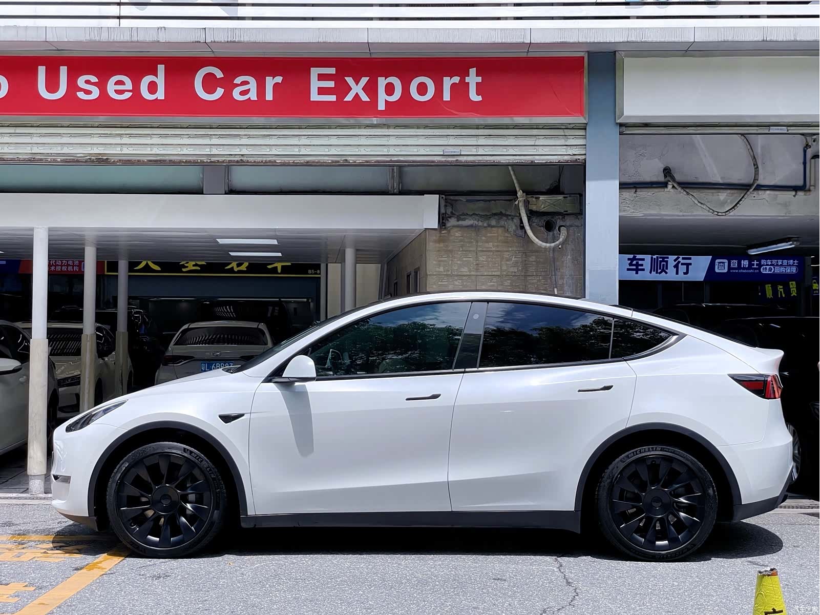 Tesla Model Y, 2023 3