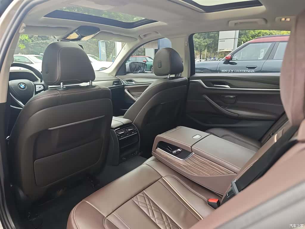 BMW 5 Series, 2020 8