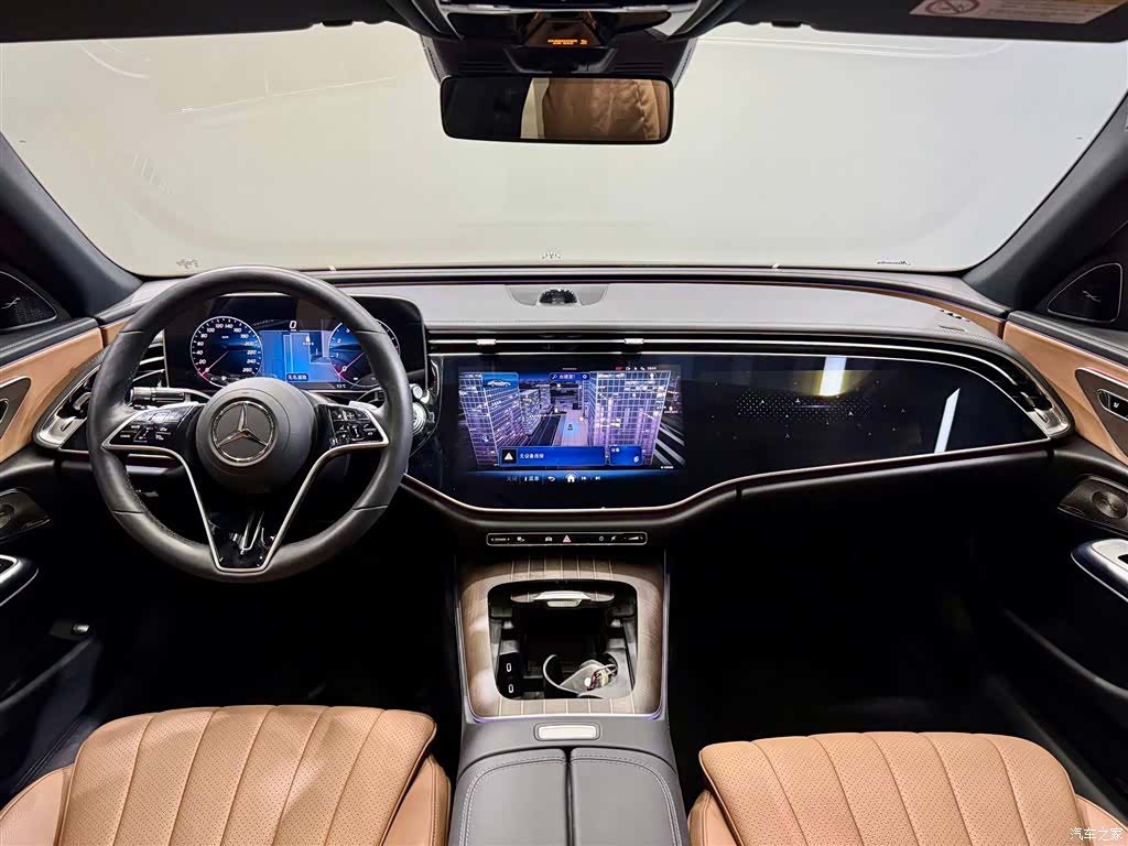 Mercedes-Benz E-Class, 2024 14
