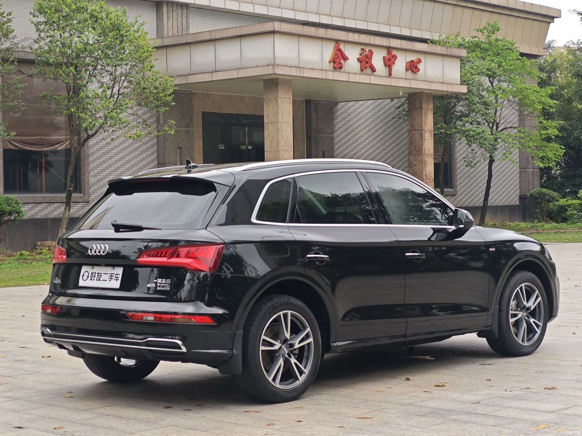 Audi Q5L, 2019 все фото