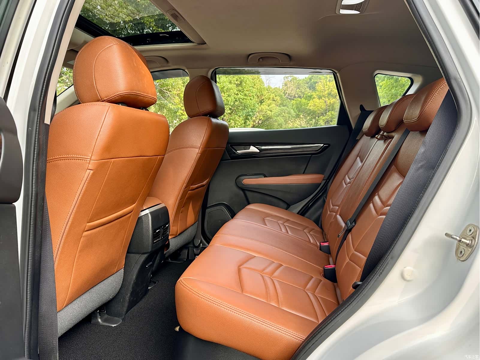 Nissan MX5, 2017 8