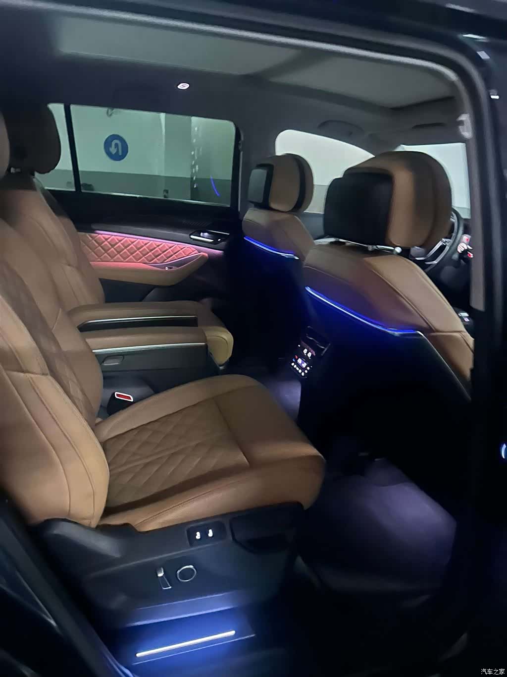 Audi Q6, 2024 все фото