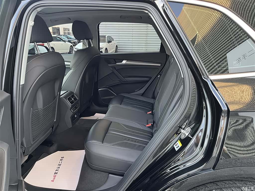Audi Q5L, 2023 10
