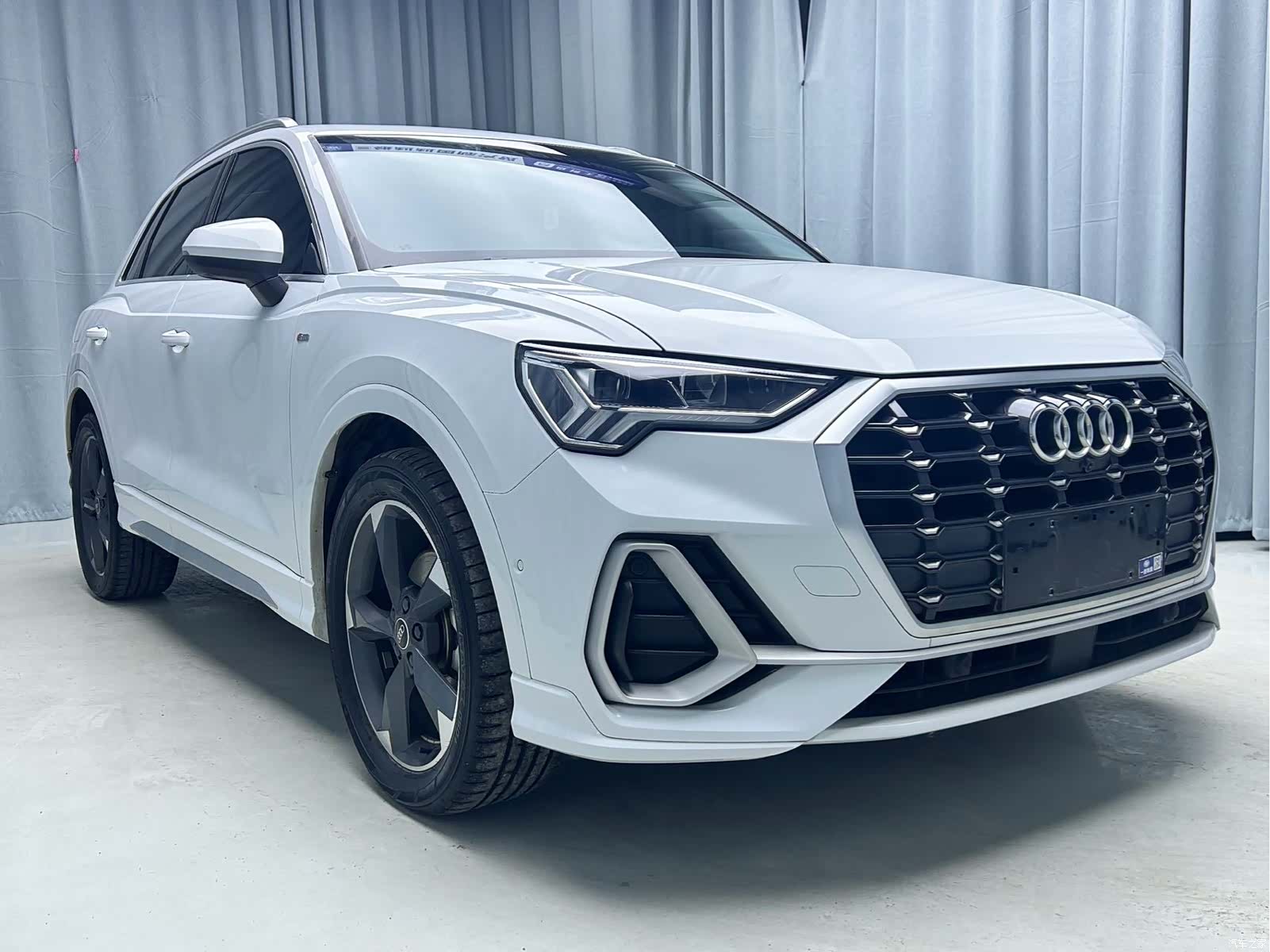 Audi Q3, 2022 3