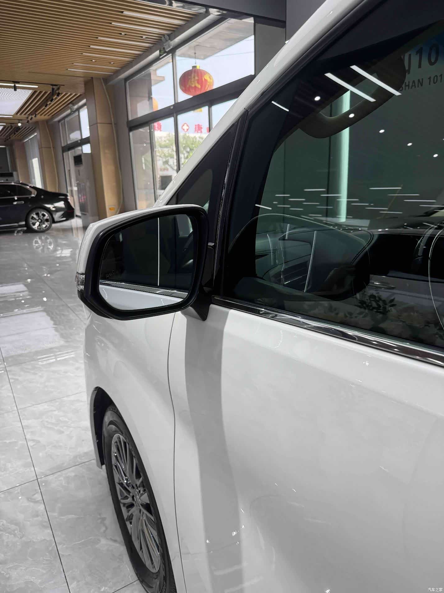 Toyota Alphard, 2019 8