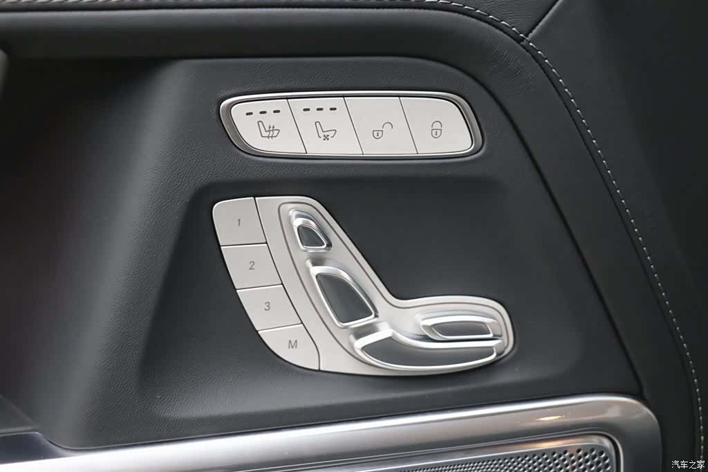 Mercedes-Benz G-Class, 2024 11