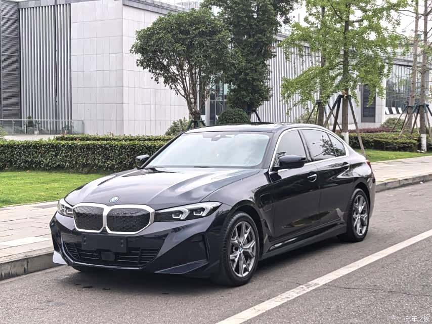 BMW i3, 2025 1