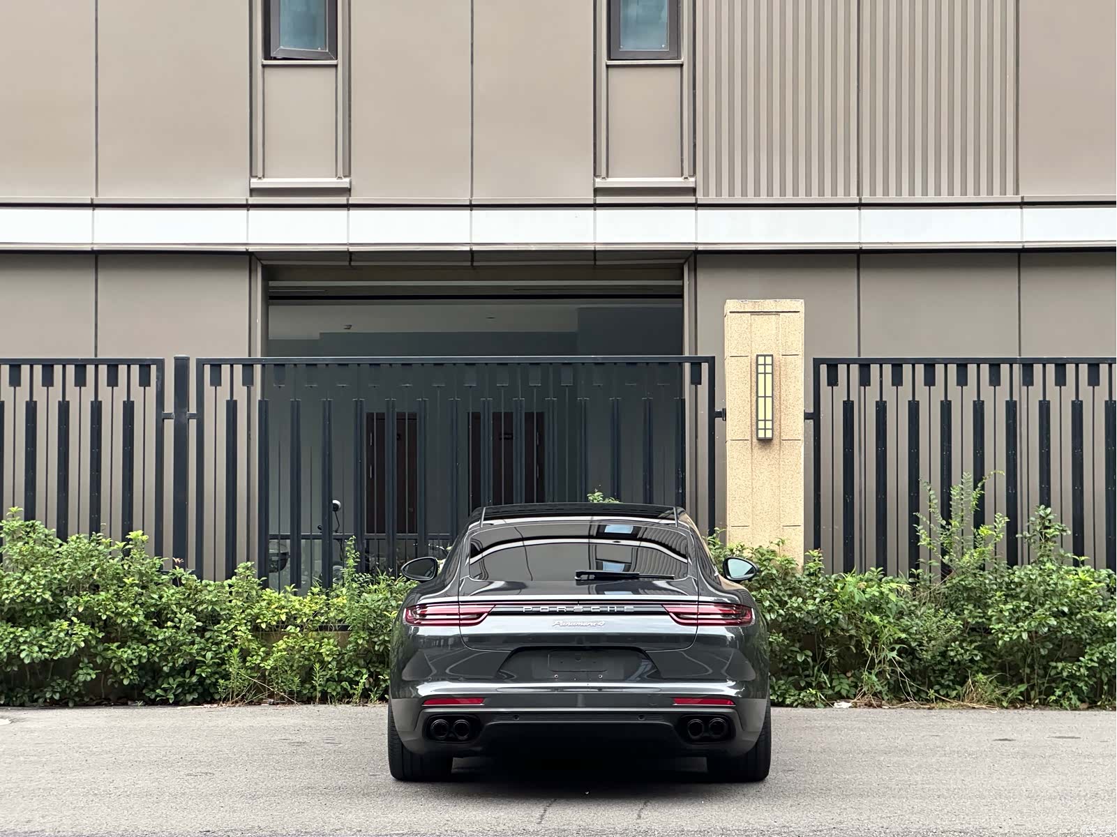 Porsche Panamera, 2019 все фото