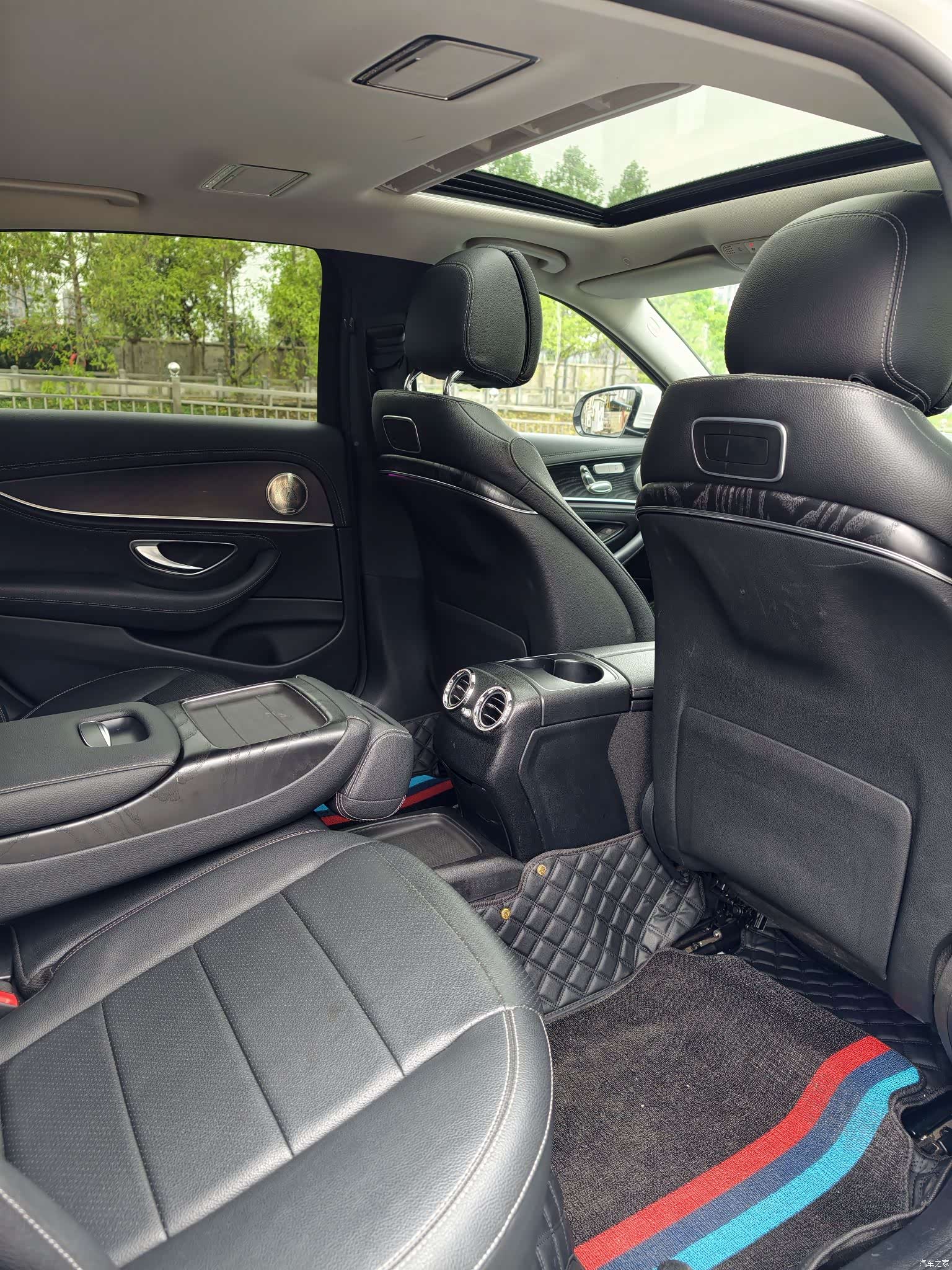 Mercedes-Benz E-Class, 2019 14