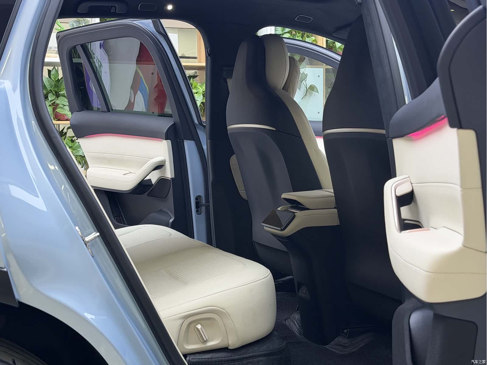 NIO ES6, 2024 8