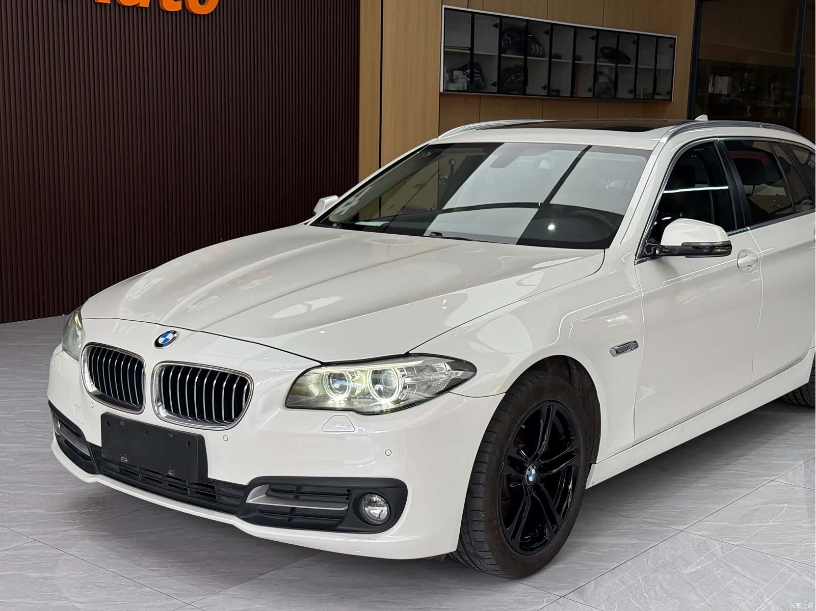 BMW 5 Series, 2014 9