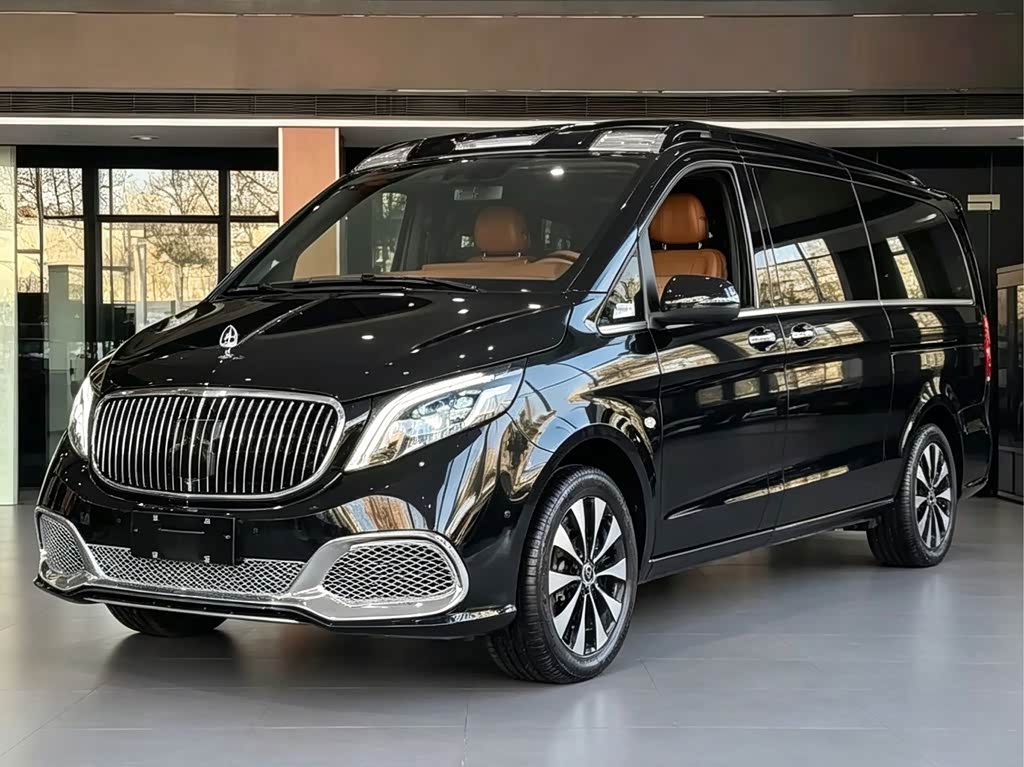Mercedes-Benz Vito 2023 2.0T Elite 7 мест