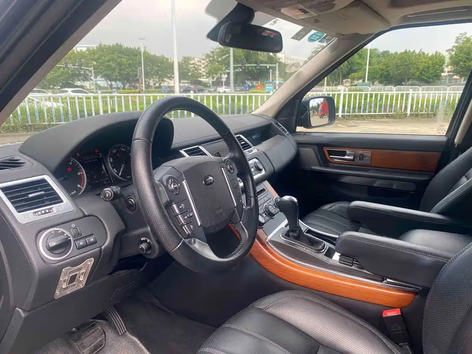 Land Rover Range Rover Sport Land Rover Range Rover Sport
