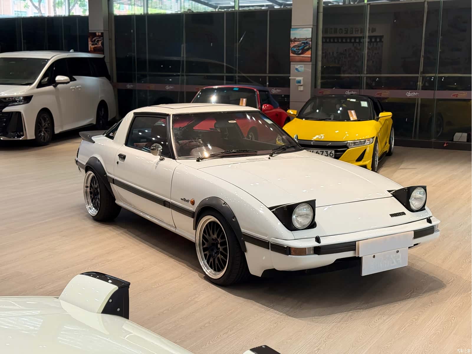 Mazda RX-7, 1991 3