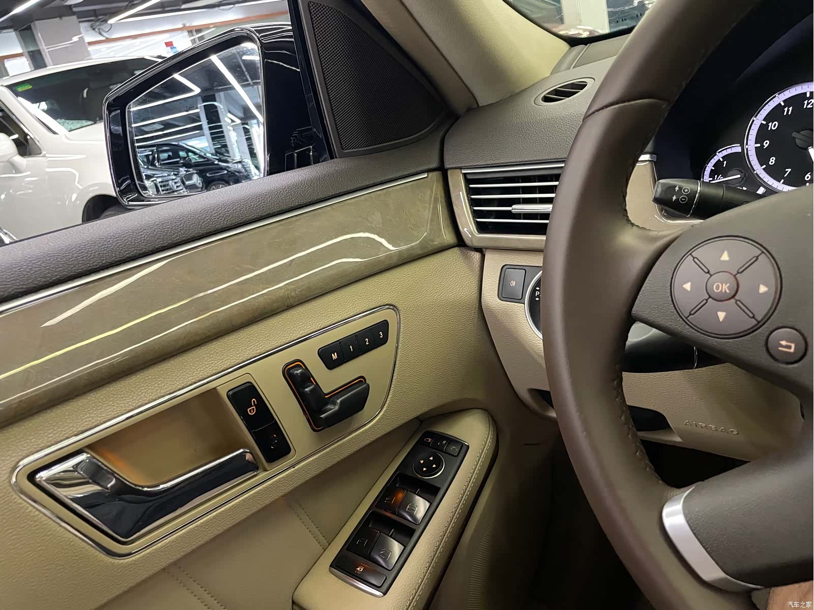 Mercedes-Benz E-Class, 2011 14