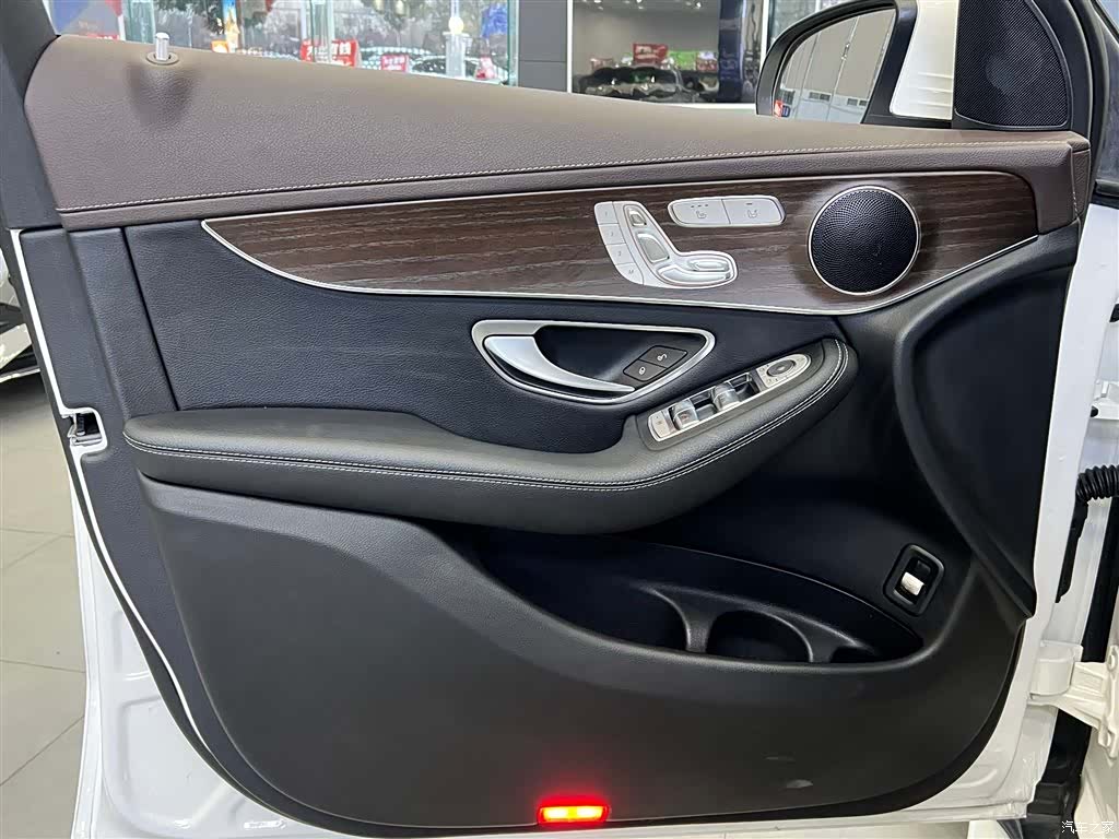 Mercedes-Benz GLC, 2023 19
