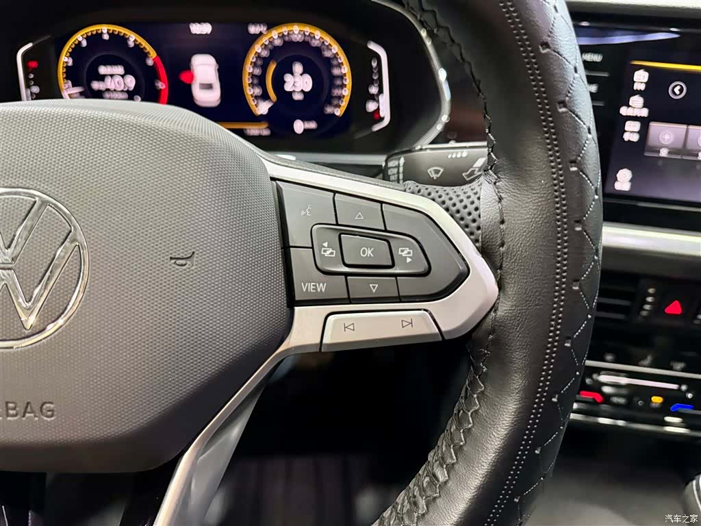 Volkswagen Passat, 2025 16