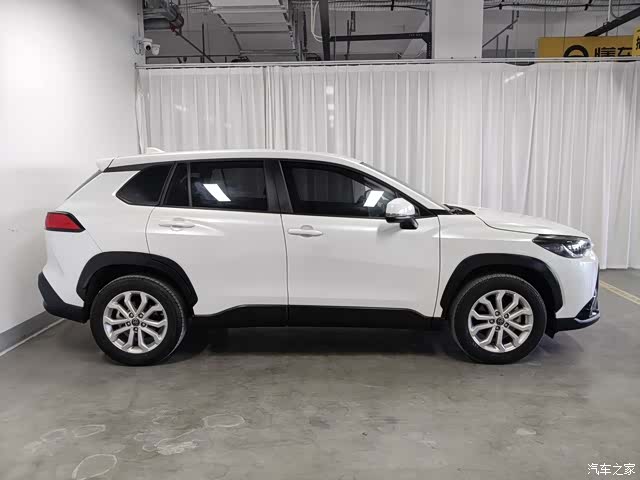 Toyota Frontlander, 2024 3
