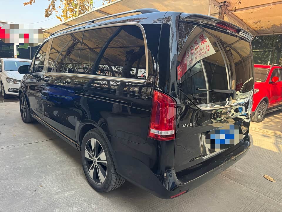 Mercedes-Benz V-class