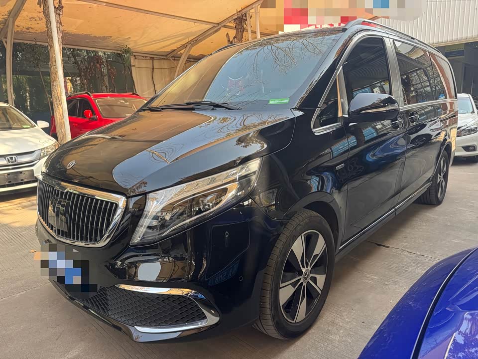 Mercedes-Benz V-class