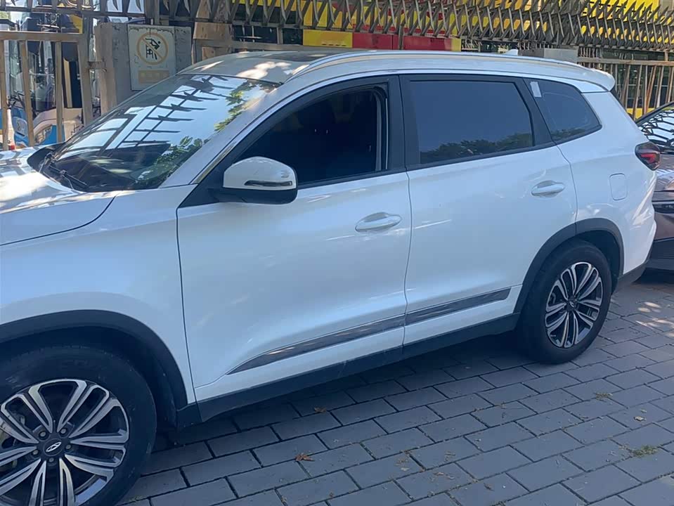 Chery Tiggo 8