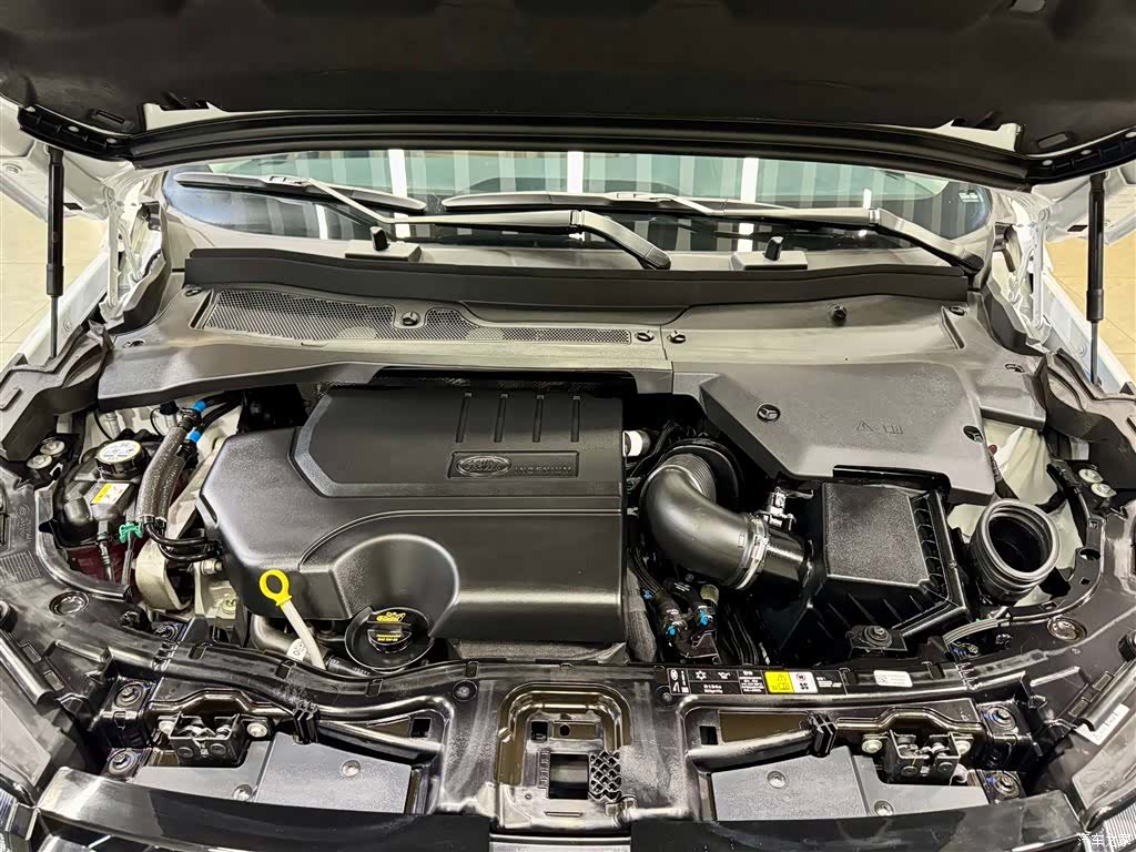 Land Rover Discovery, 2025 11