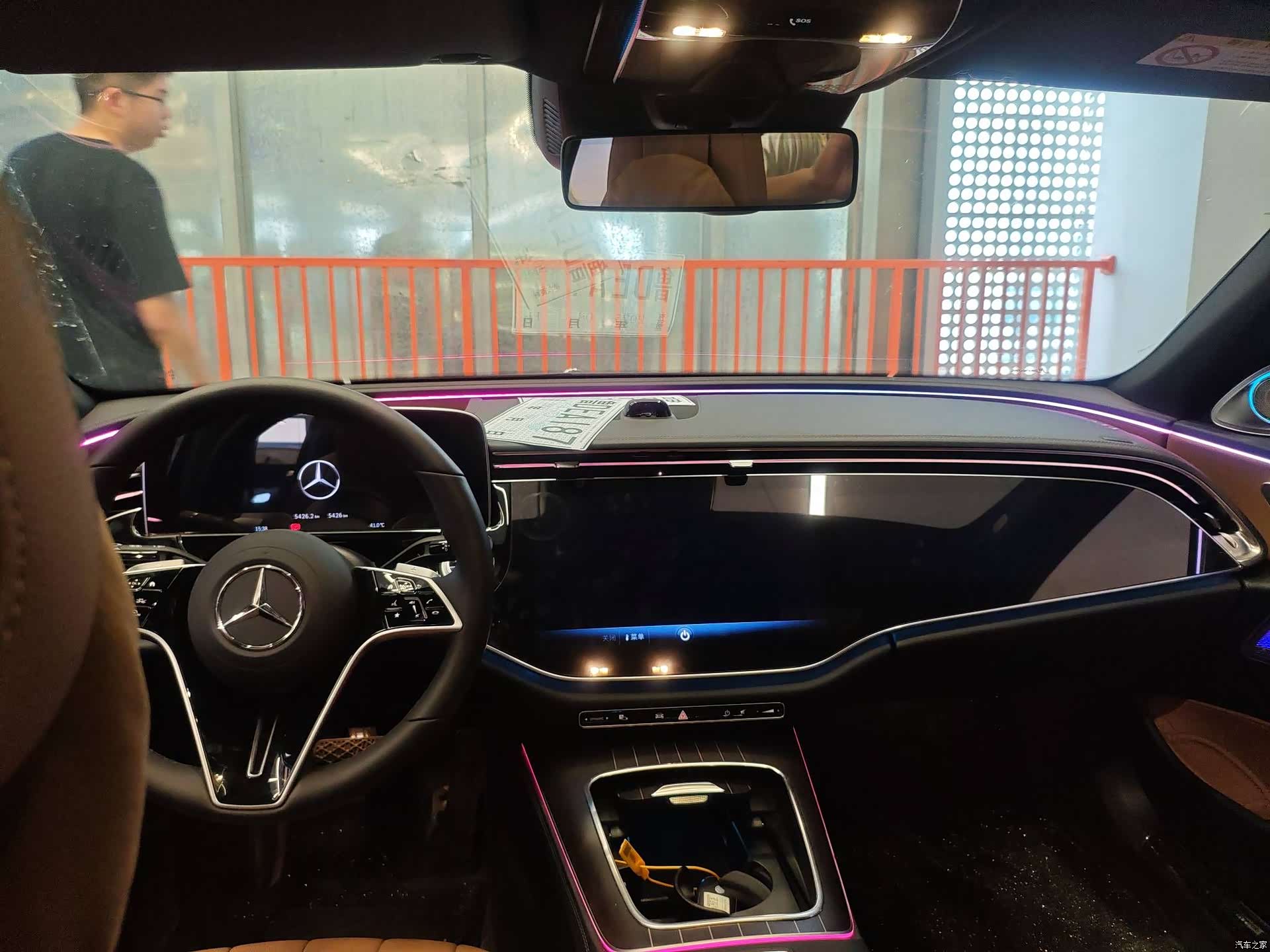 Mercedes-Benz E-Class, 2025 8
