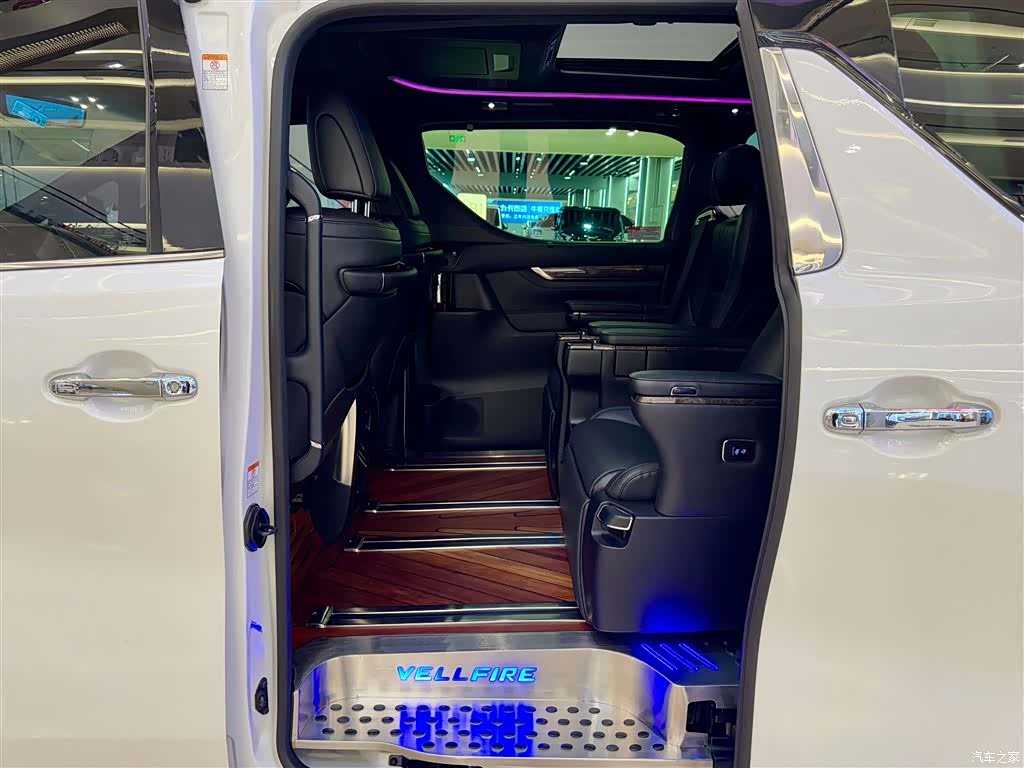 Toyota Vellfire, 2022 23
