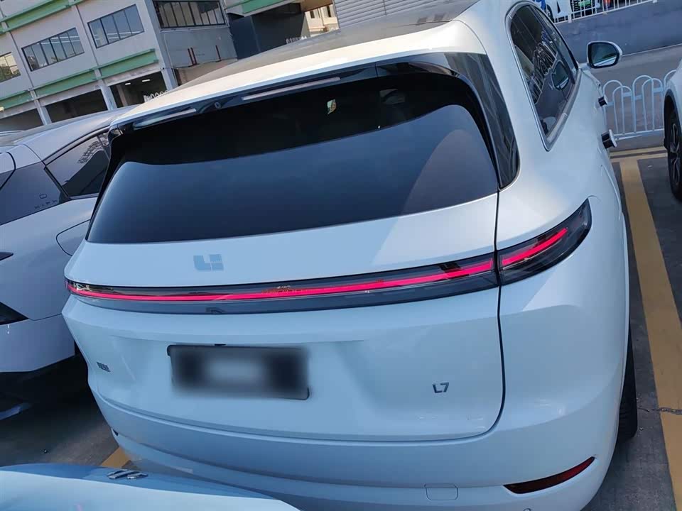 Li Auto Ideal L7