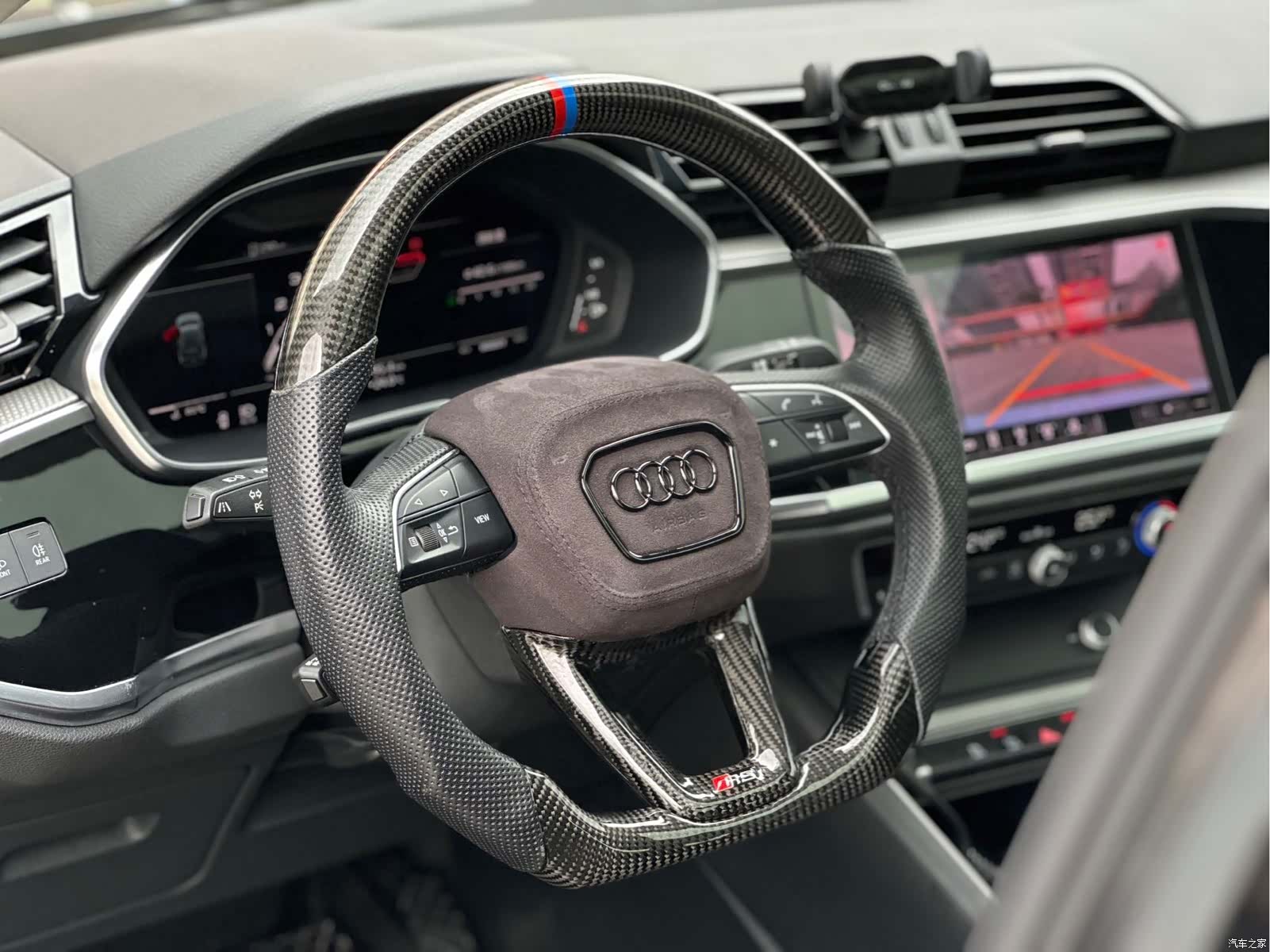 Audi Q3, 2020 11