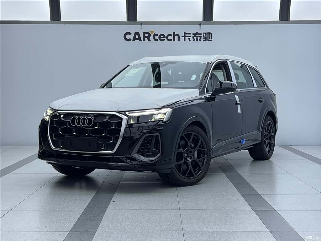 Audi Q7, 2025 1