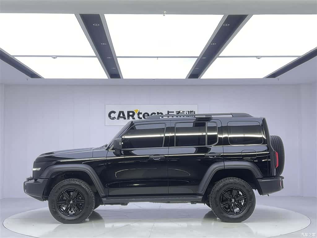 Tank 300, 2023 3