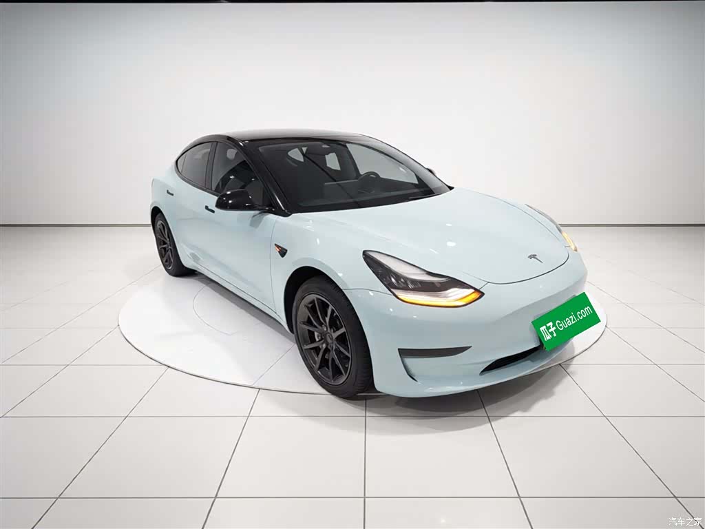 Tesla Model 3, 2020 4