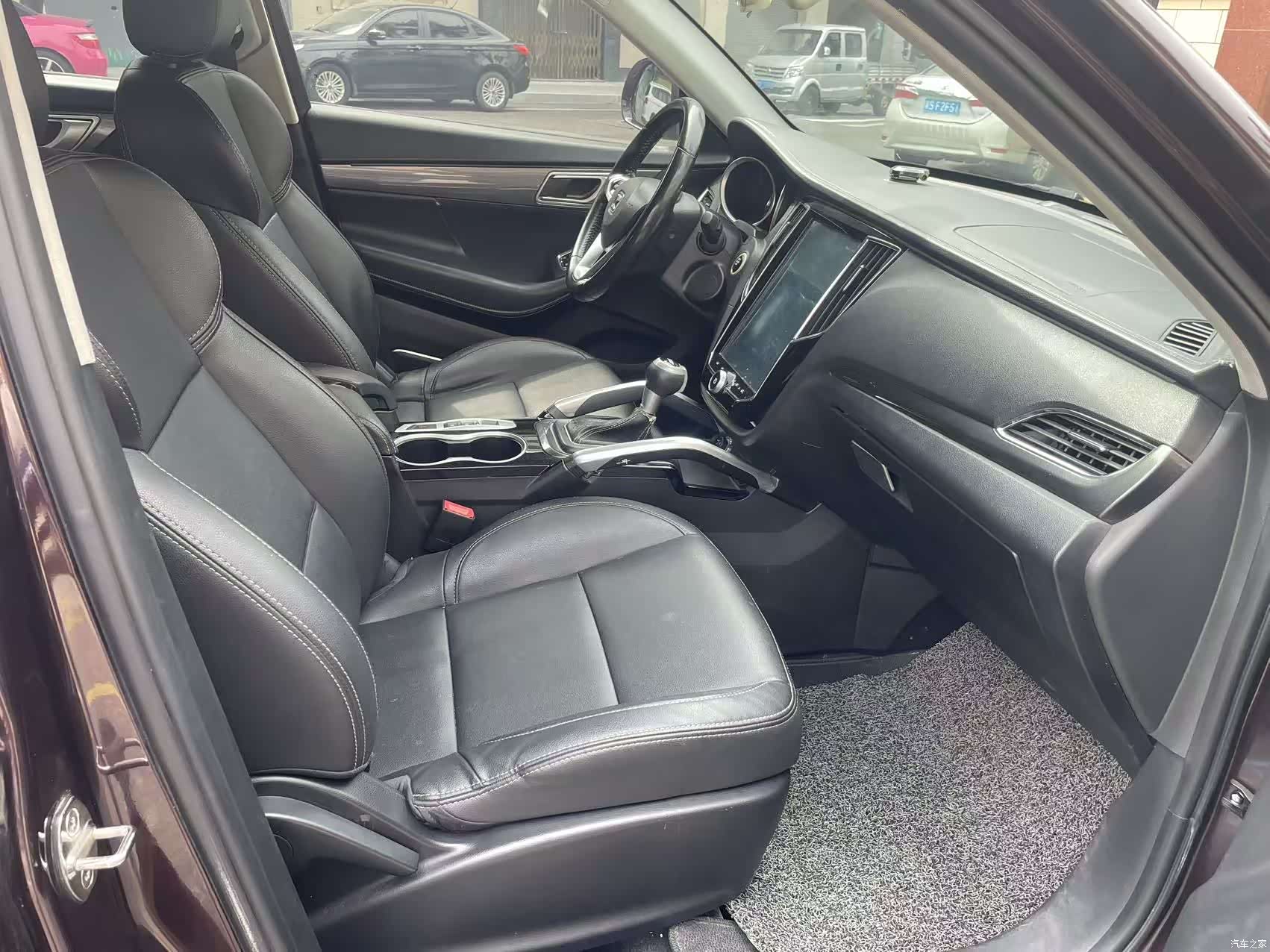 Zotye SR7, 2018 9