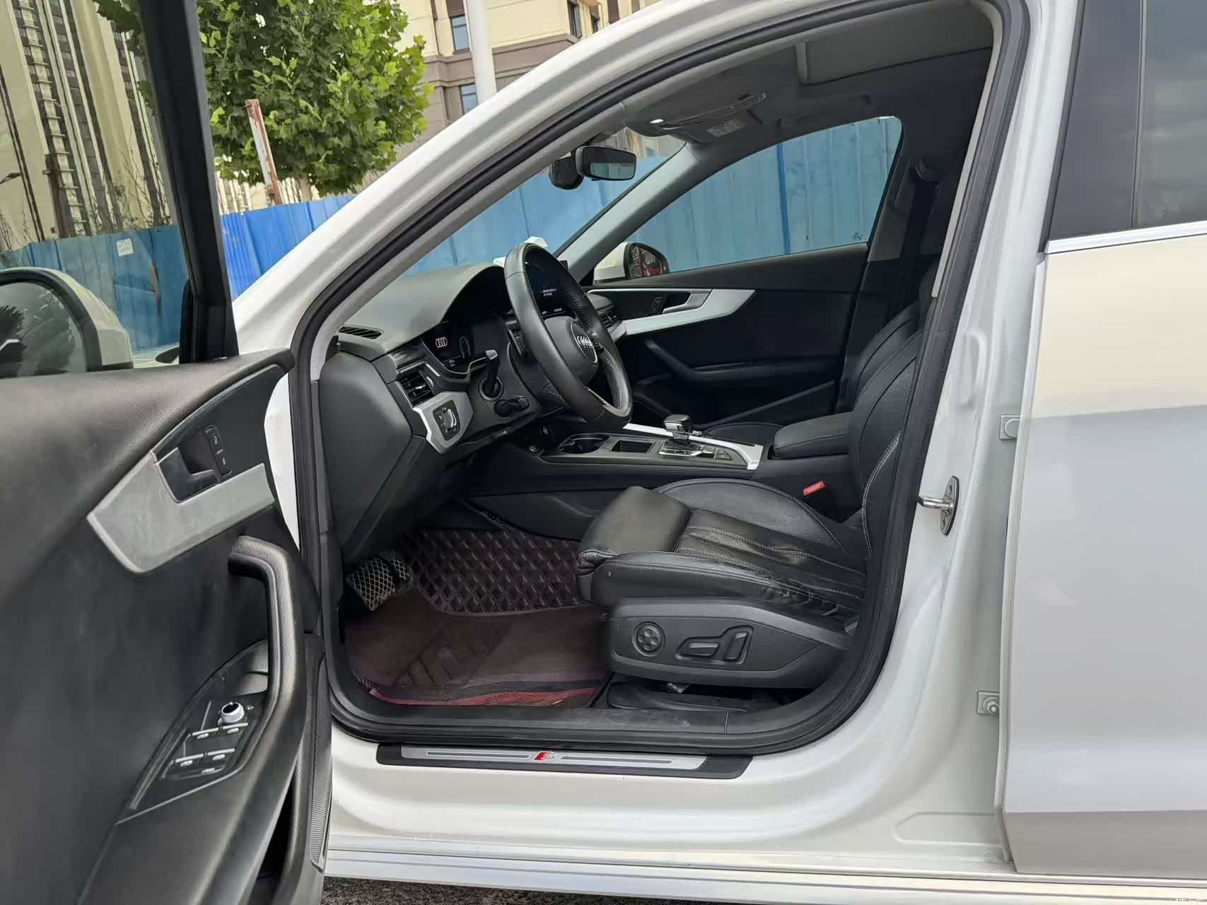 Audi A4L, 2020 4