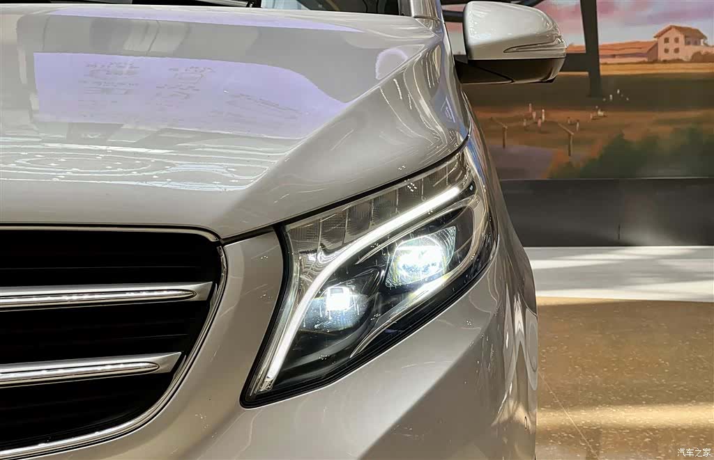 Mercedes-Benz V-Class, 2020 14