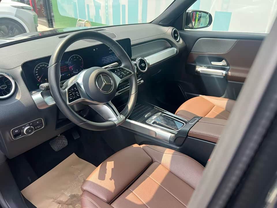 Mercedes-Benz GLB