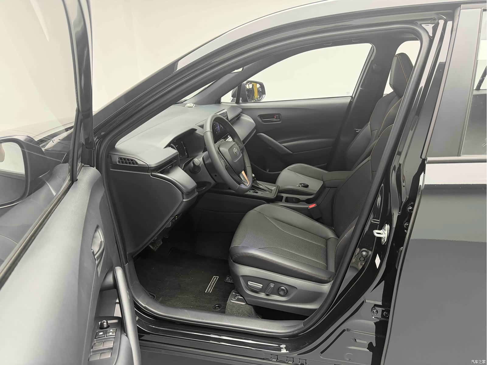 Toyota Corolla, 2026 9