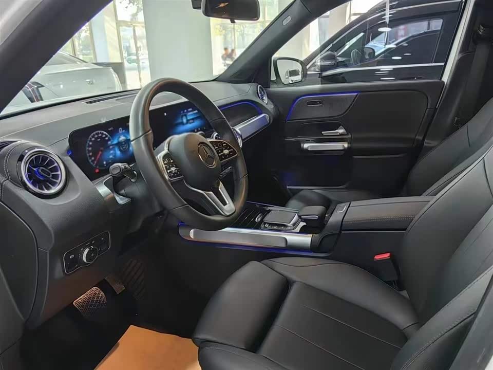 Mercedes-Benz GLB