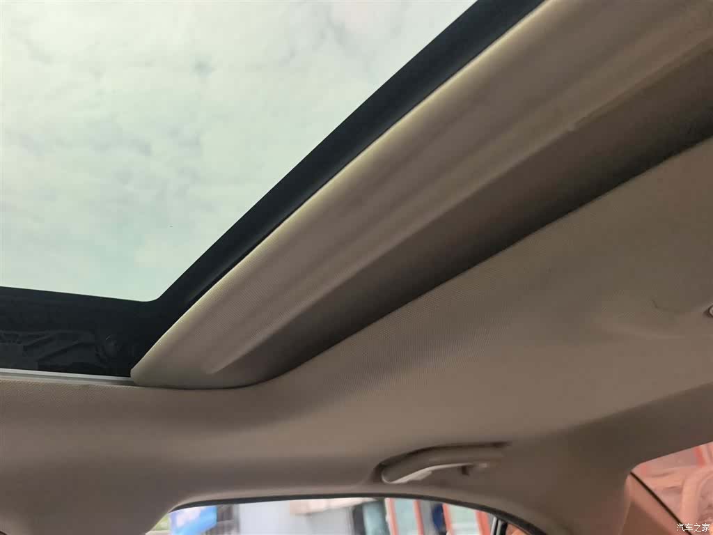 Geely Emgrand, 2018 18