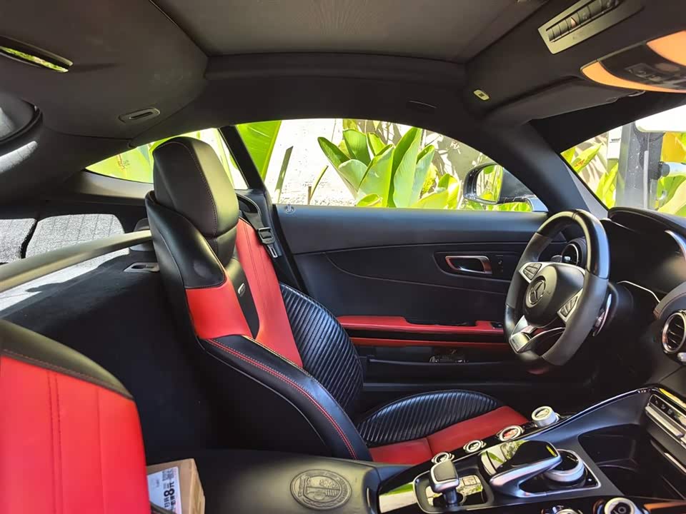 Mercedes-Benz AMG GT