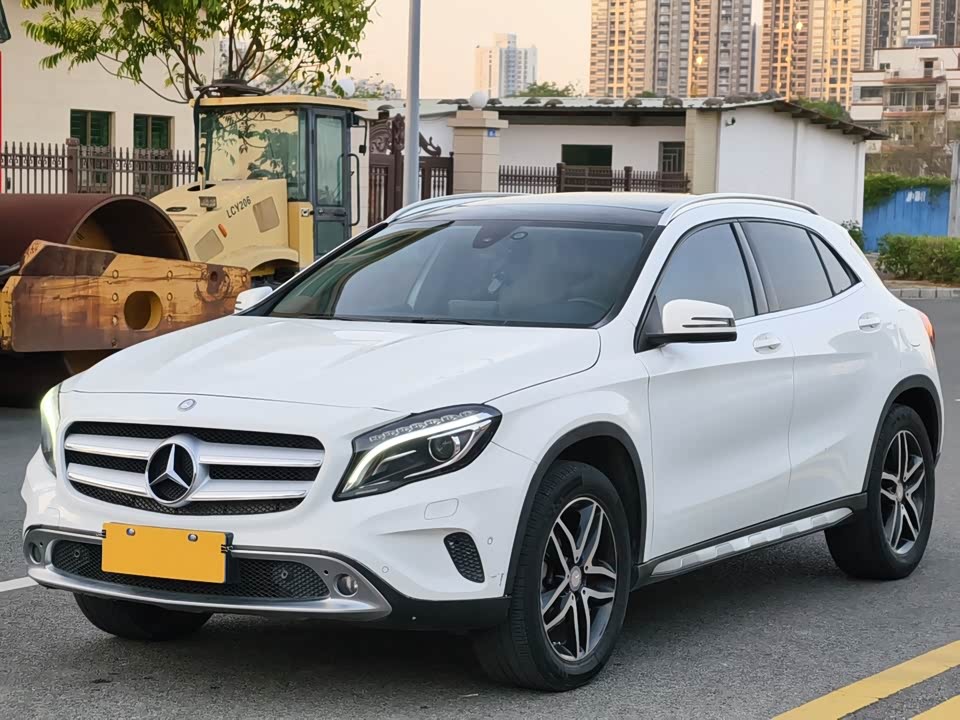 Mercedes-Benz GLA