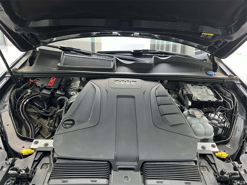 Audi Q7, 2023 8