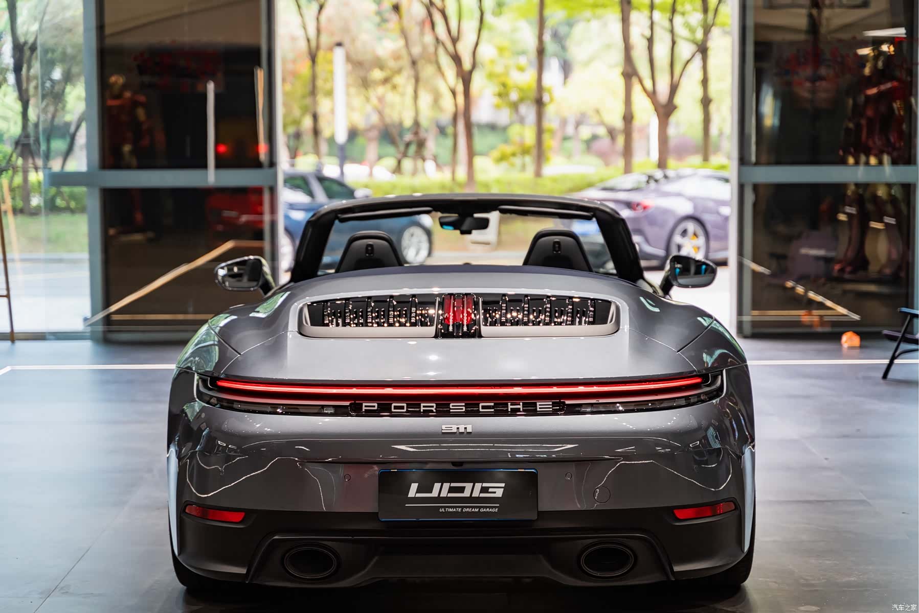 Porsche 911, 2025 13