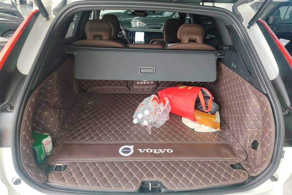 Volvo XC60, 2024 4